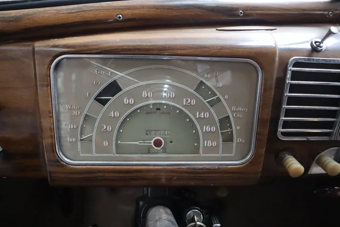 1937 Buick Special Séries 40 2 Door Sedan No reserve